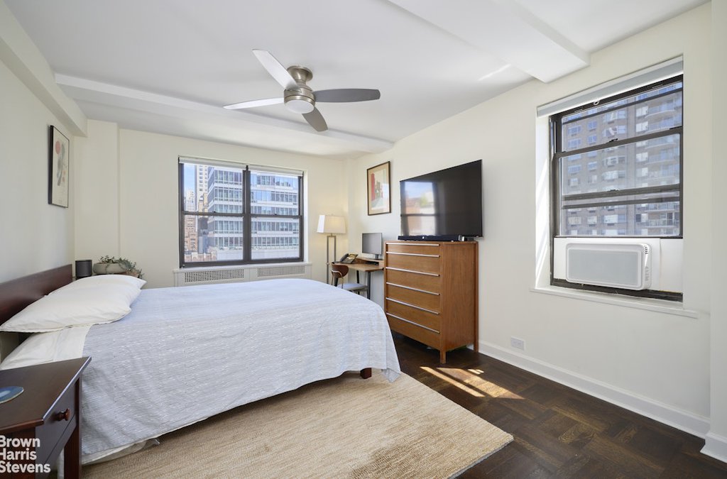 235 East 73rd Street, Unit 9D photo 4