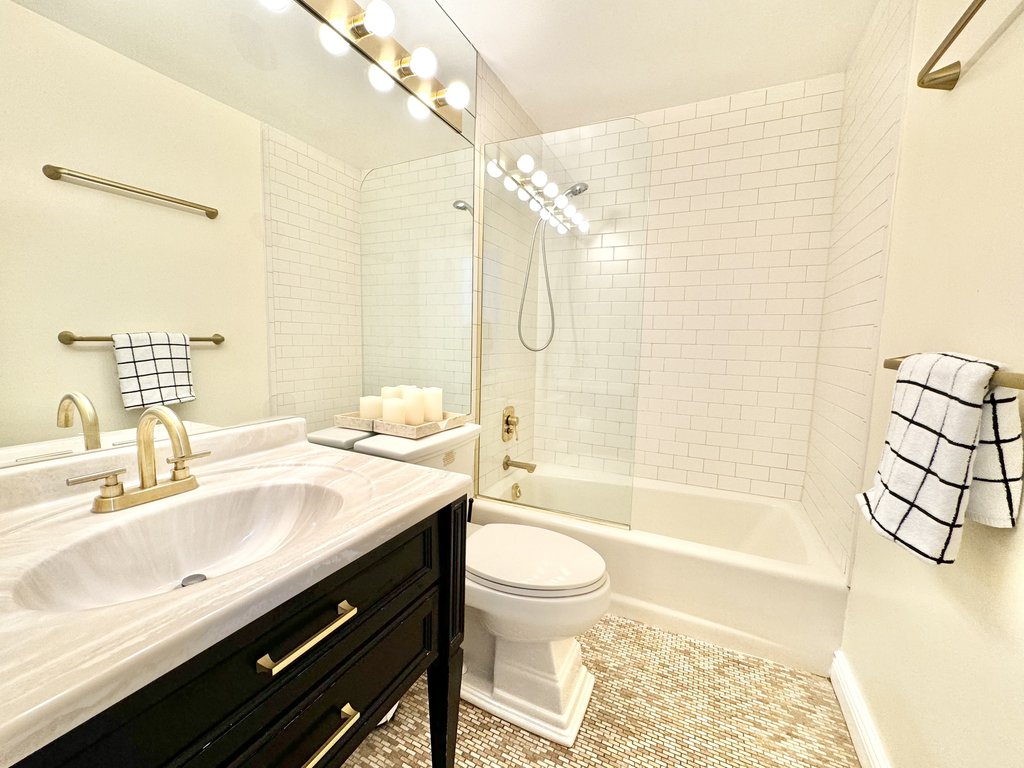 222 West 14th Street, Unit 2H photo 12