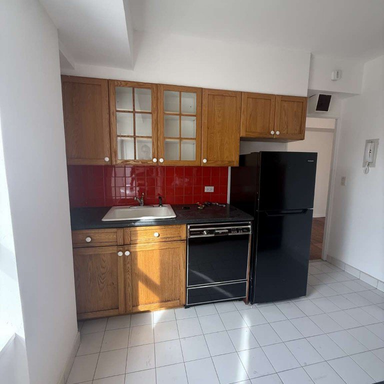 370 East 76th Street, Unit C1406 photo 9