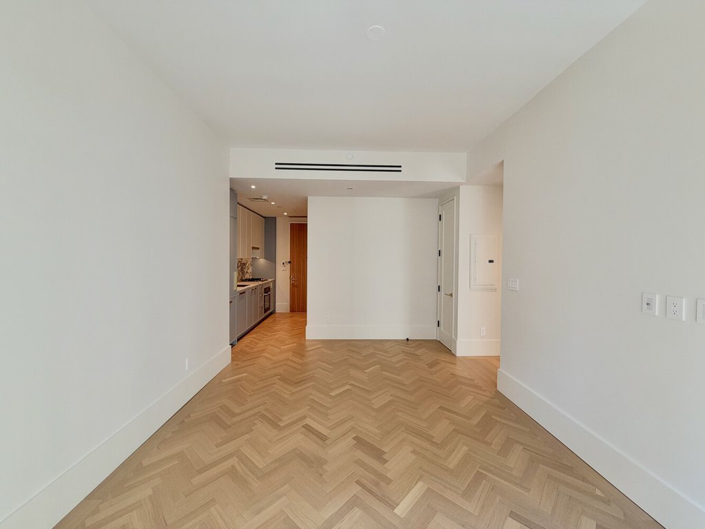 815 Broadway, Unit 401 photo 11