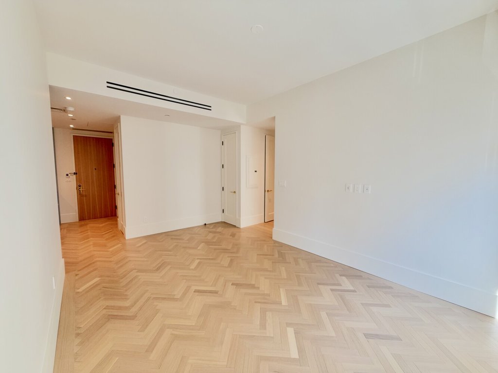 815 Broadway, Unit 401 photo 13