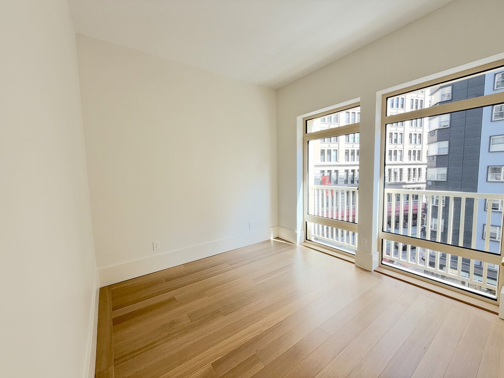 815 Broadway, Unit 401 photo 22