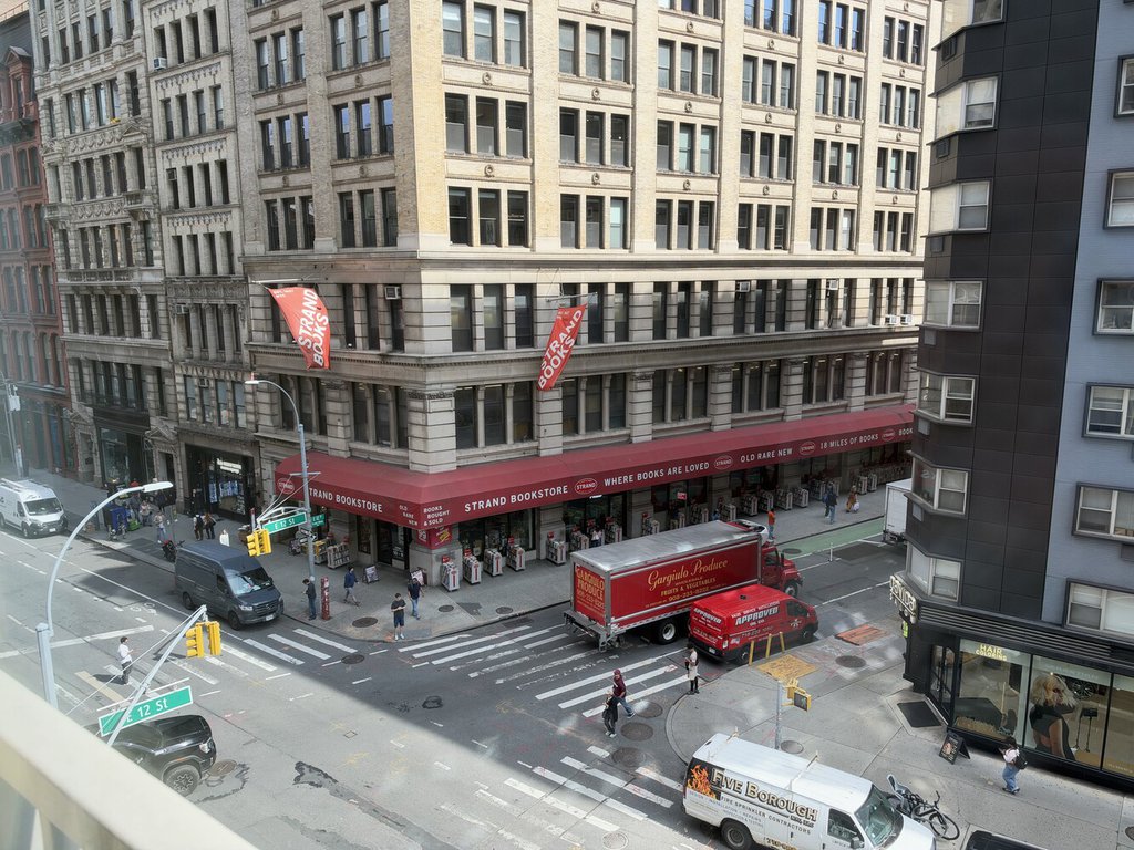 815 Broadway, Unit 401 photo 10