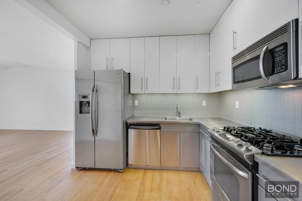 38 Delancey Street, Unit 15A photo 5