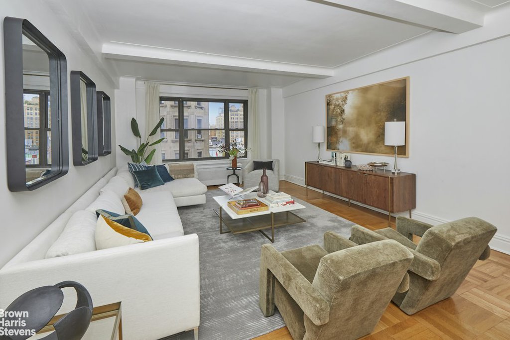 186 Riverside Drive, Unit 9B