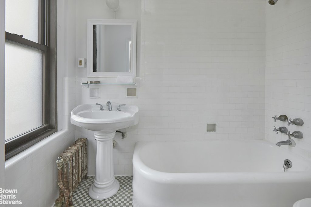 186 Riverside Drive, Unit 9B photo 14