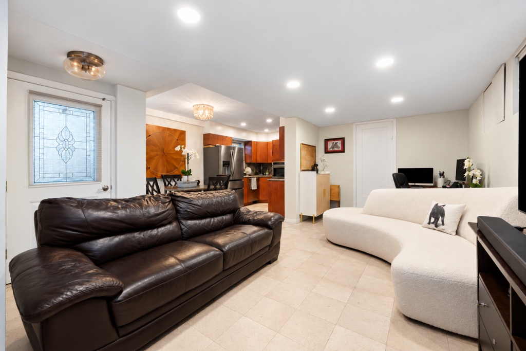 32-11 71st Street, Unit N/A photo 4