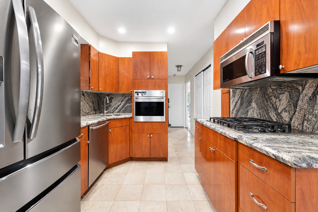 32-11 71st Street, Unit N/A photo 7