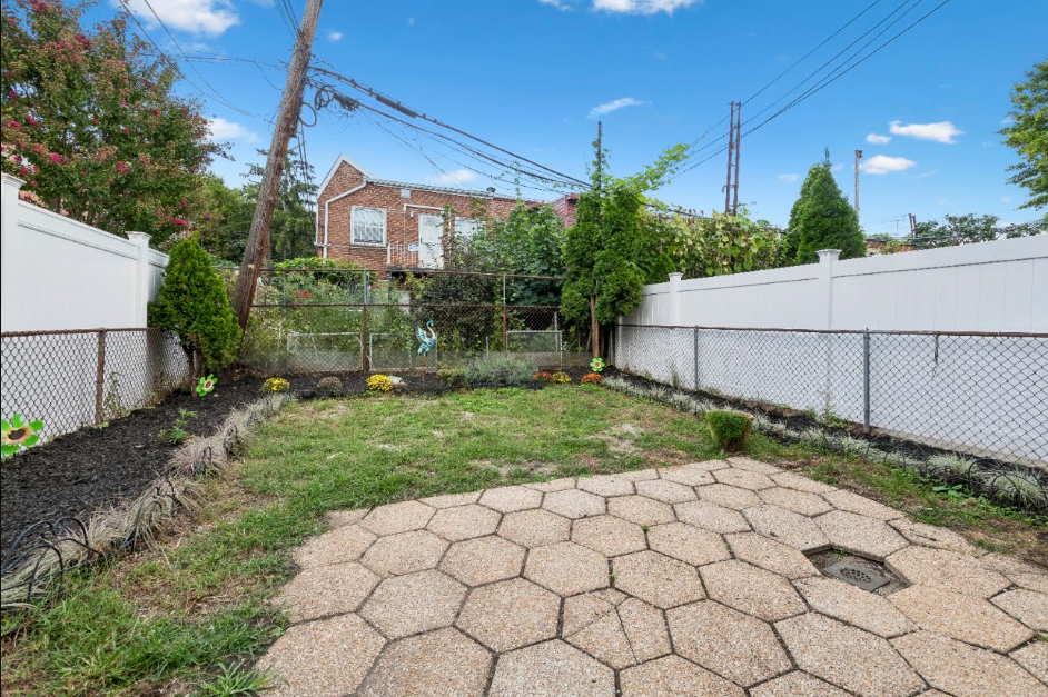 32-11 71st Street, Unit N/A photo 11