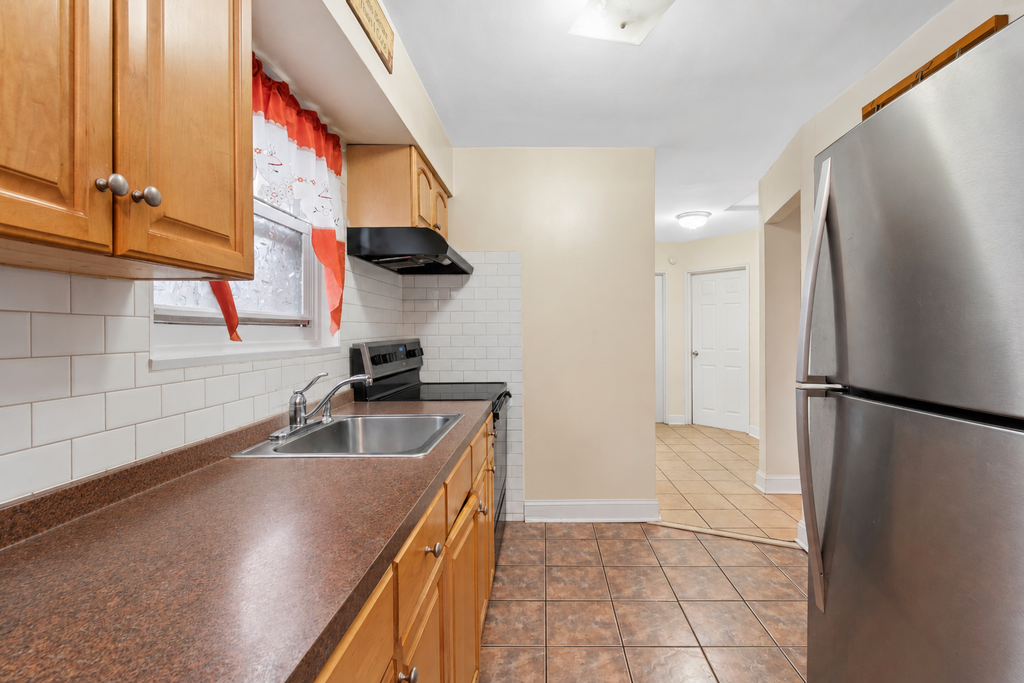 32-11 71st Street, Unit N/A photo 18