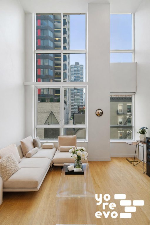 301 East 61st Street, Unit 3D photo 2