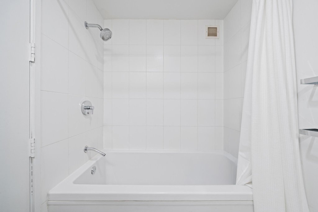 11-02 49th Avenue, Unit 6M photo 6