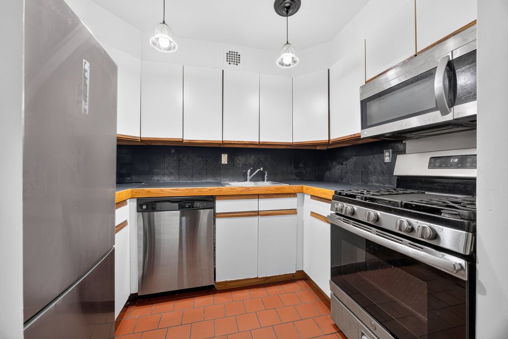 303 West 80th Street, Unit 4A photo 5