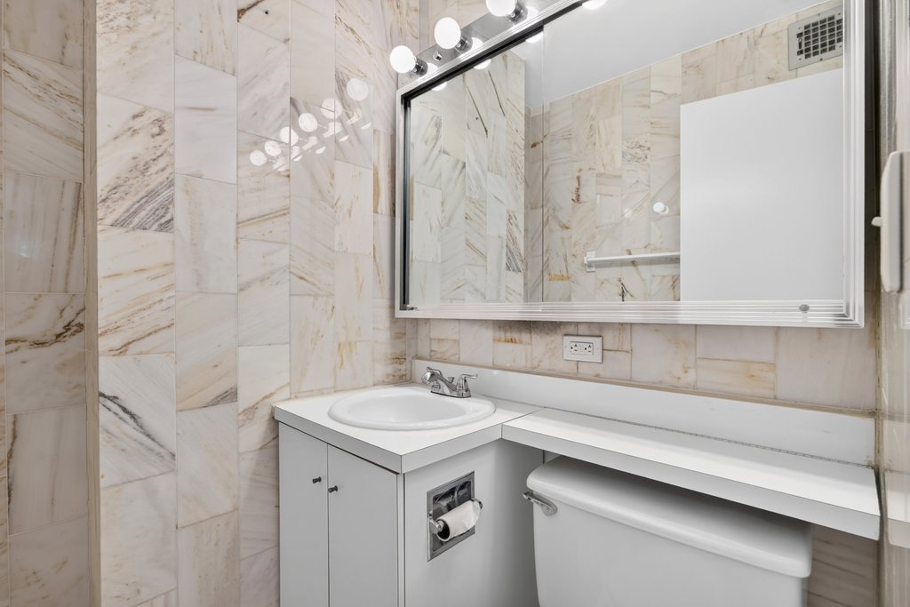303 West 80th Street, Unit 4A photo 9
