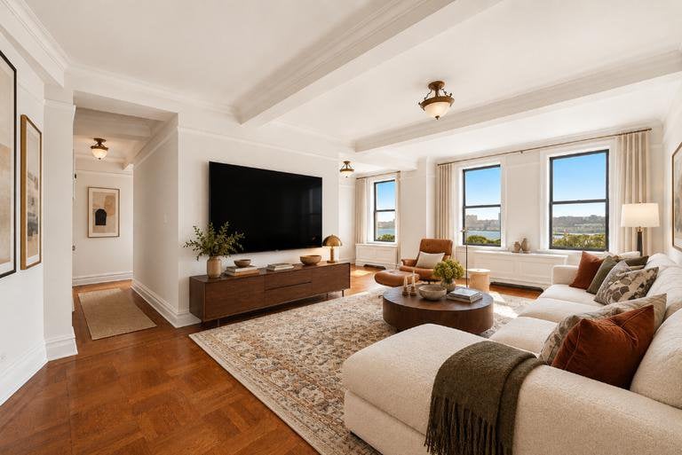 98 Riverside Drive, Unit 10B