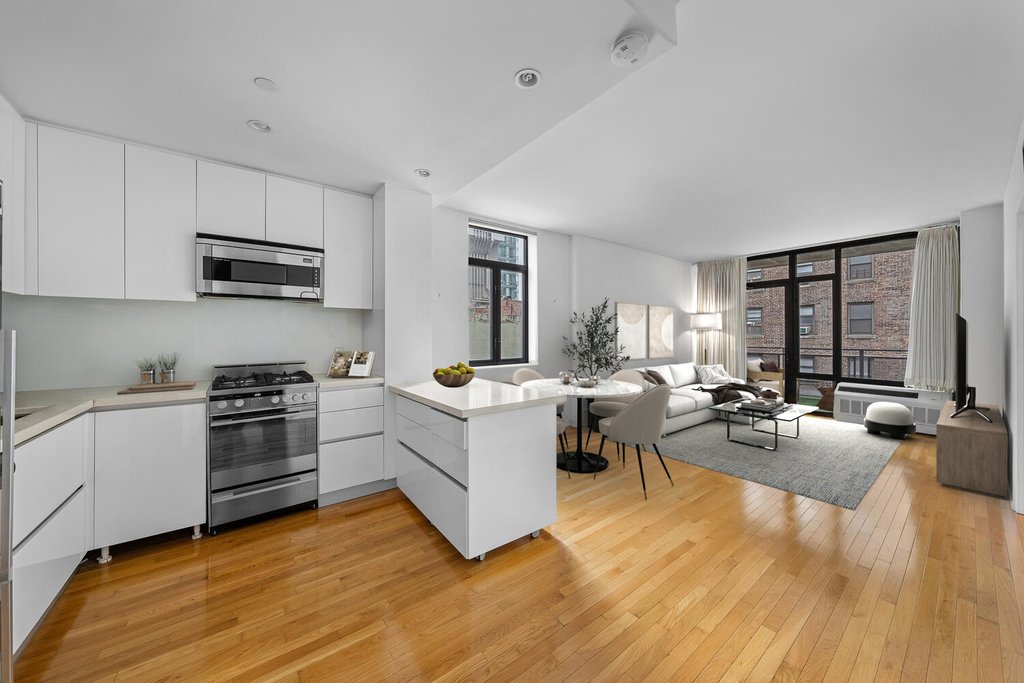 148 East 24th Street, Unit 8D