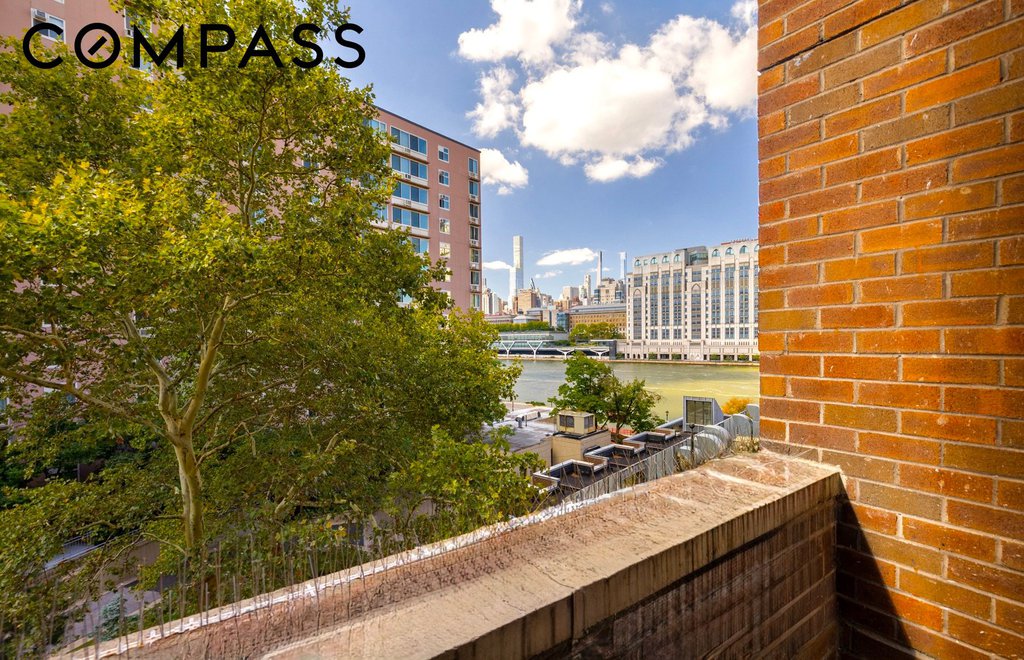 595 Main Street, Unit 503 photo 15