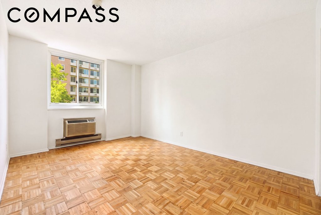 595 Main Street, Unit 503 photo 17
