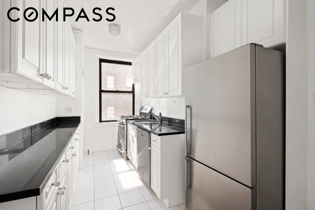 473 West End Avenue, Unit 13D photo 5