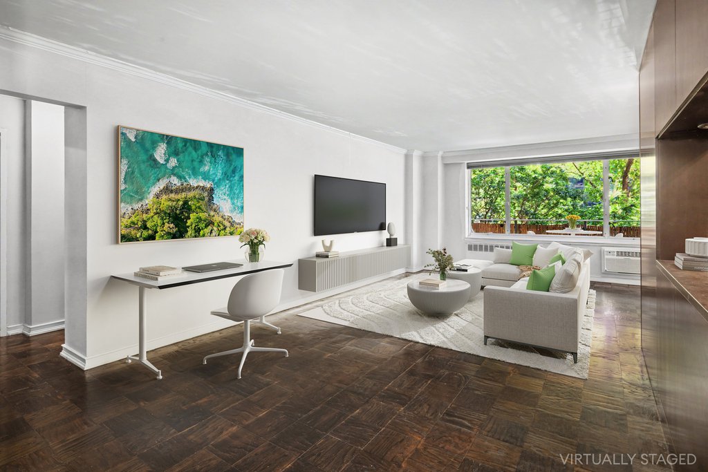 392 Central Park West, Unit 2N