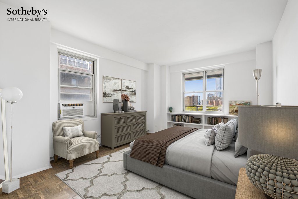 570 Grand Street, Unit H1306 photo 14