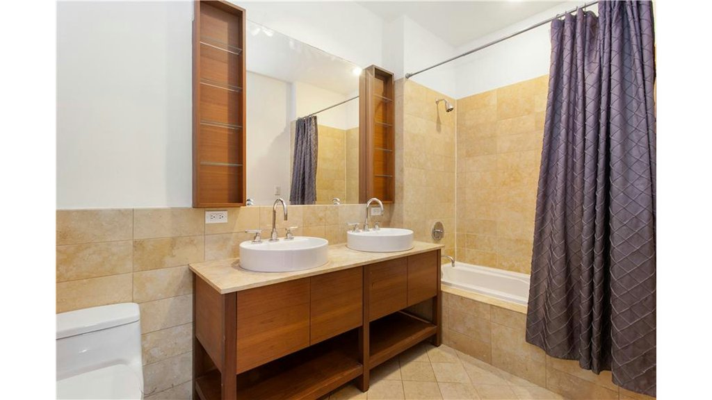250 East 49th Street, Unit 3F photo 4