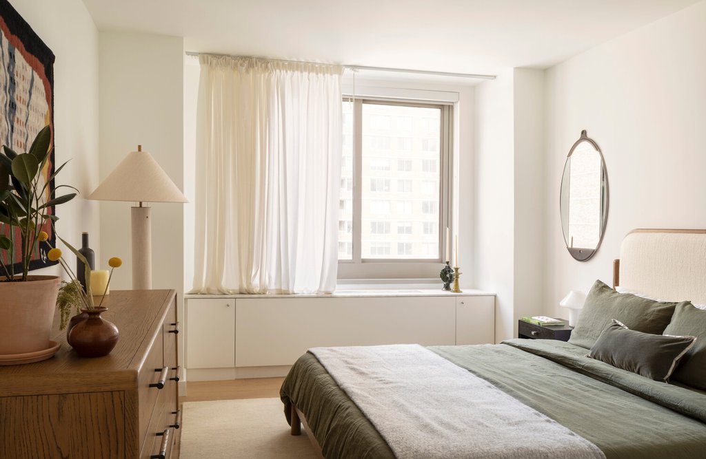234 East 46th Street, Unit 1504 photo 4