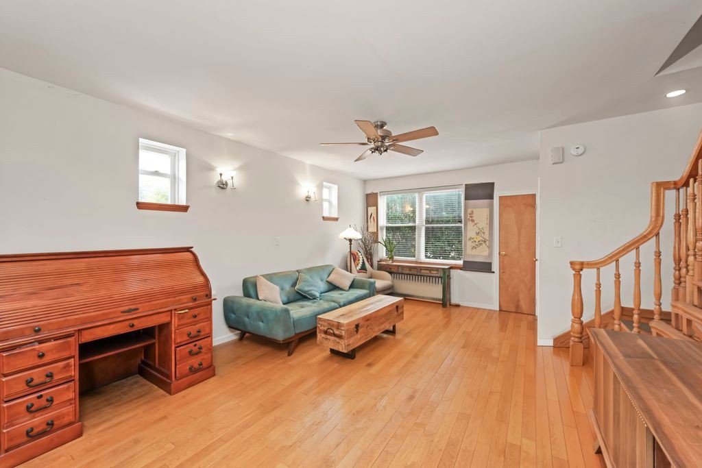 2136 East 28th Street – For Sale photo 6