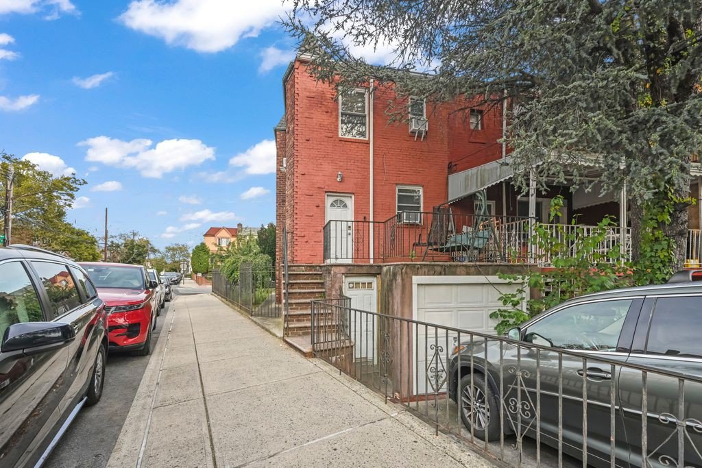 2136 East 28th Street – For Sale photo 22