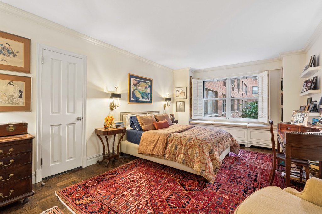50 Sutton Place South, Unit 3C photo 5