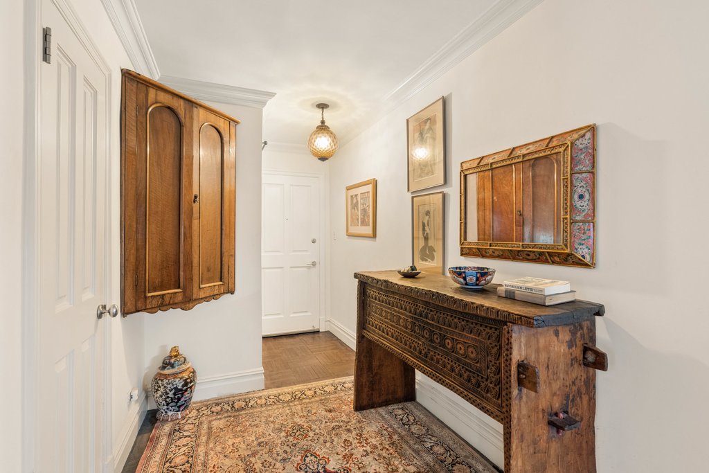50 Sutton Place South, Unit 3C photo 9