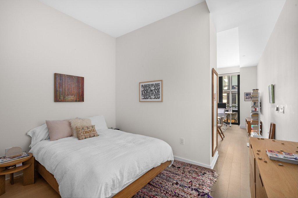 77 Charlton Street, Unit N4E photo 6