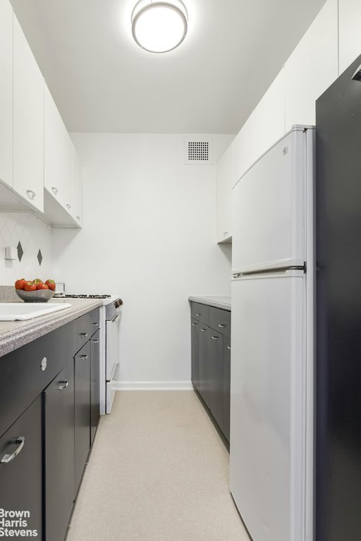 165 West End Avenue, Unit 12L photo 7