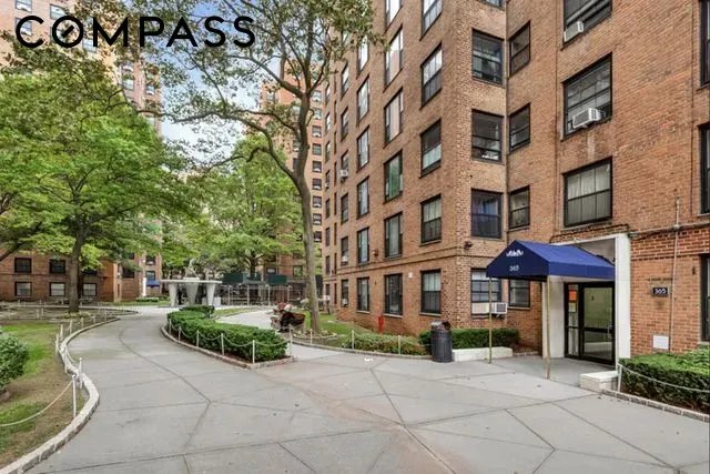 365 Clinton Avenue, Unit 10E photo 8