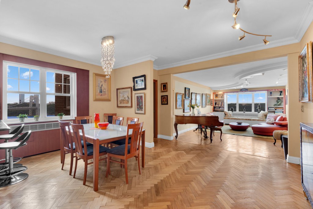 180 Cabrini Boulevard, Unit 99