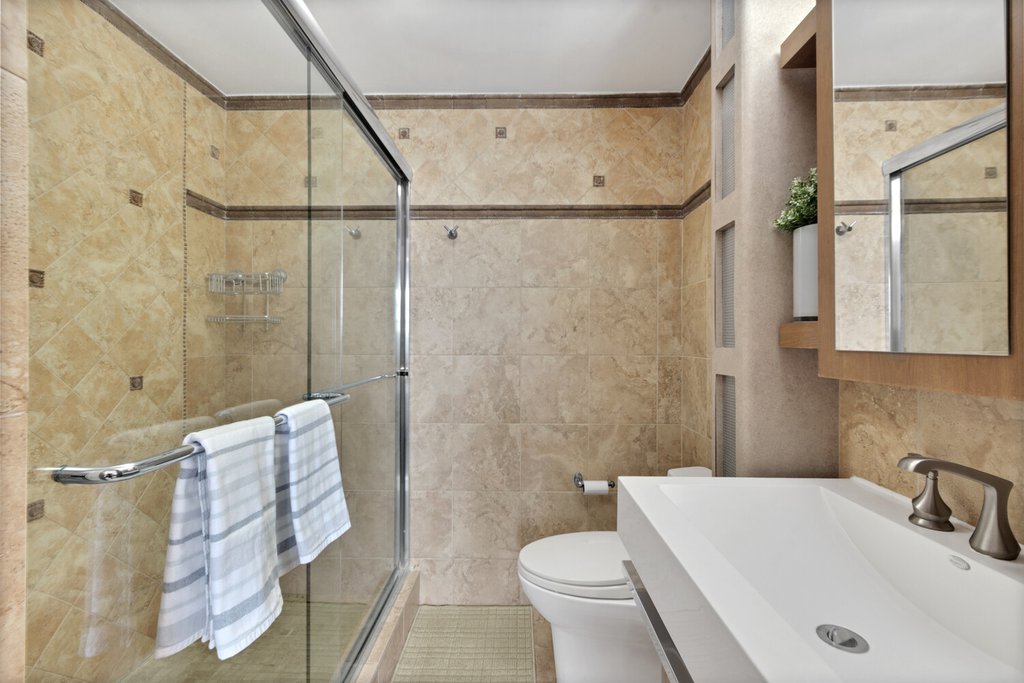 180 Cabrini Boulevard, Unit 99 photo 10