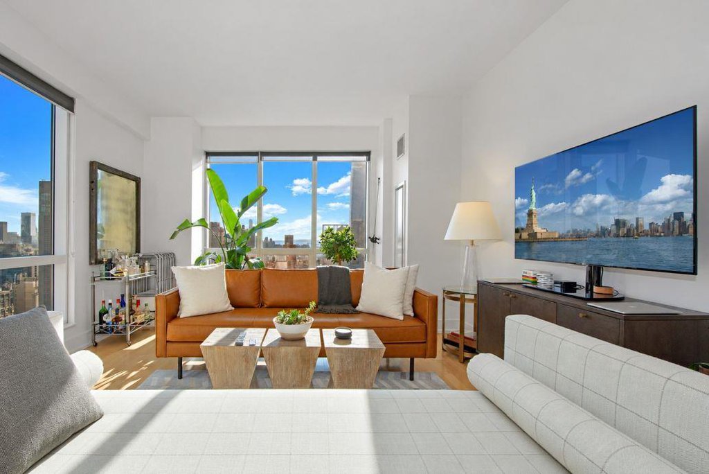 350 West 42nd Street, Unit 36E