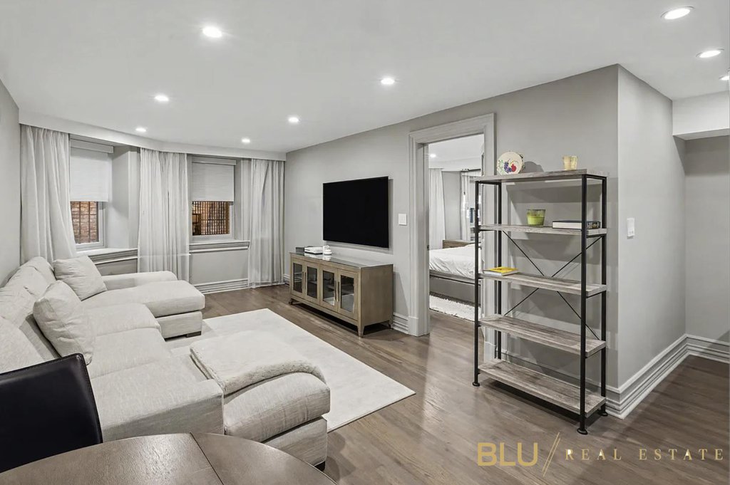 313 West 74th Street – For Sale photo 22