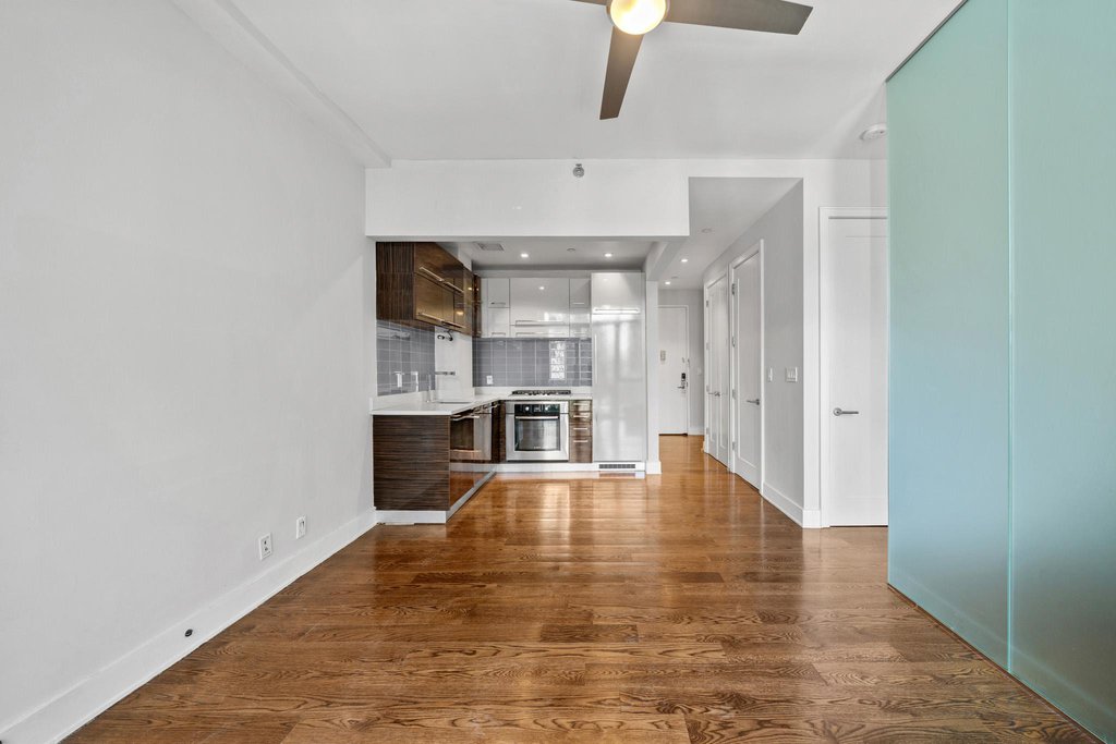 26-26 Jackson Avenue, Unit 401 photo 6