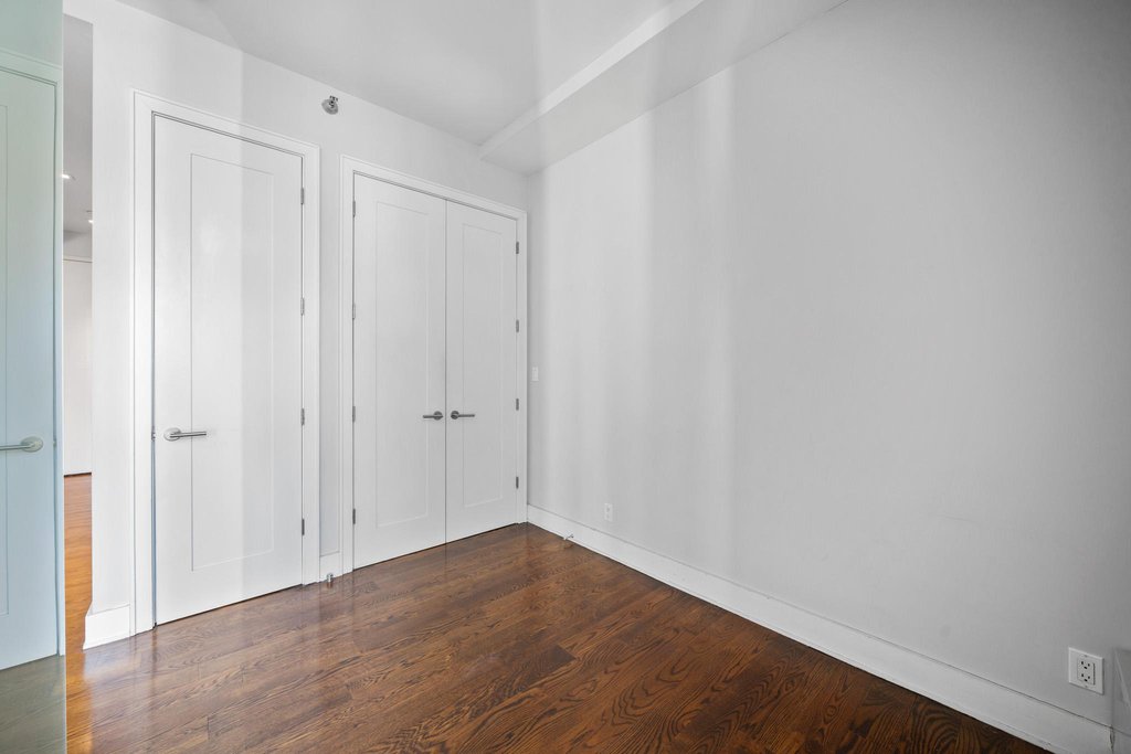 26-26 Jackson Avenue, Unit 401 photo 9