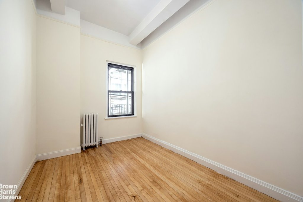 1349 Lexington Avenue, Unit 1F photo 9