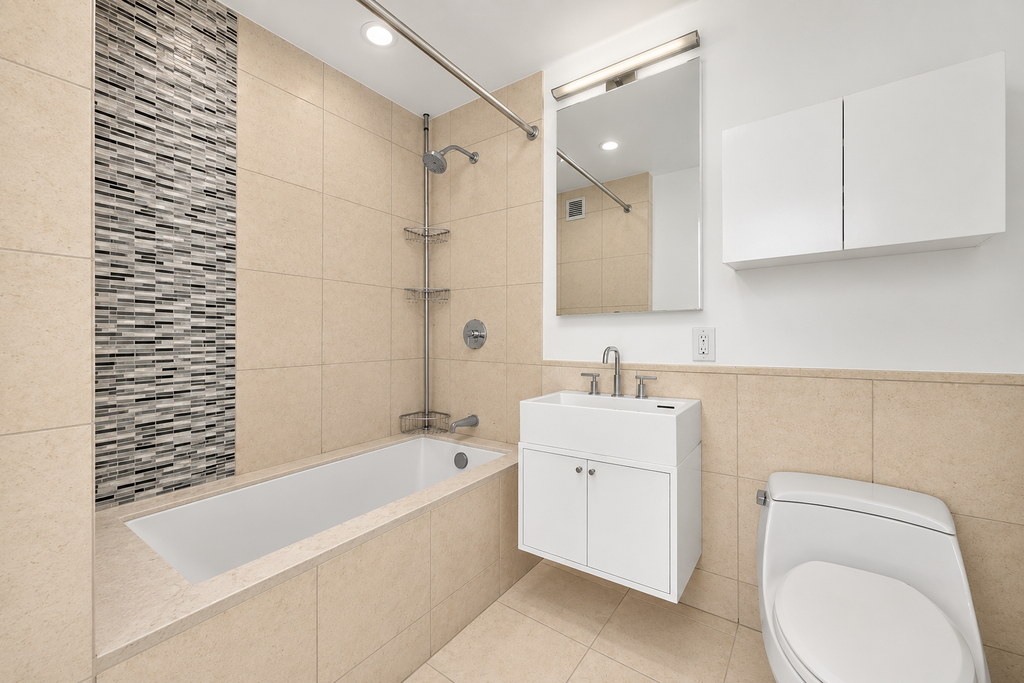 350 West 42nd Street, Unit 14D photo 9