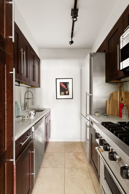 35 Park Avenue, Unit 4A photo 3