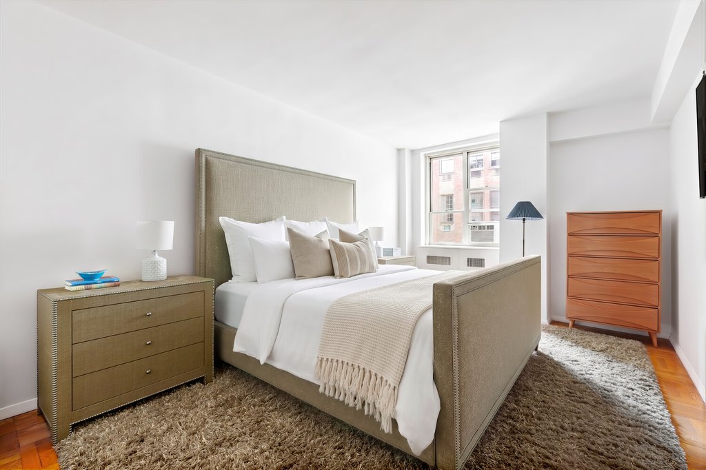 35 Park Avenue, Unit 4A photo 4