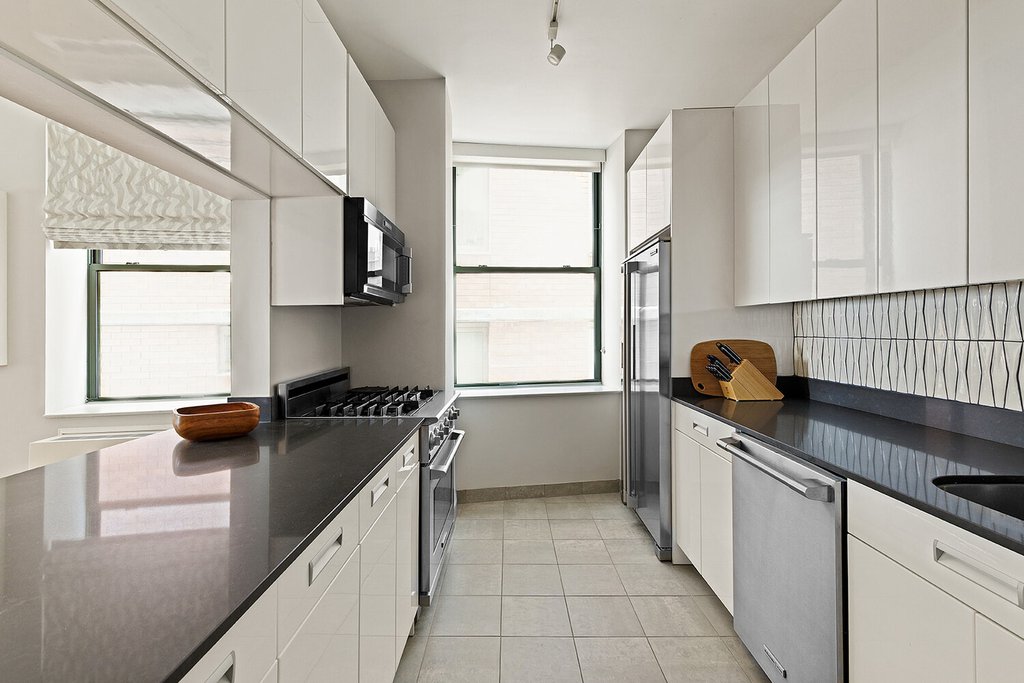 99 John Street, Unit 1221 photo 3