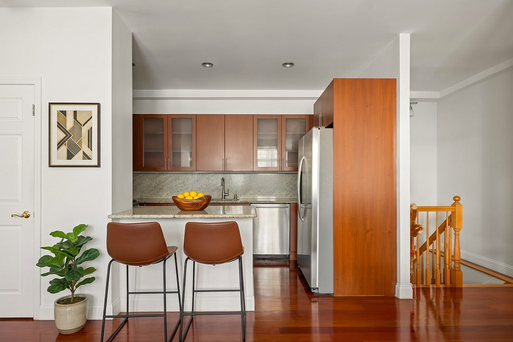 219 68th Street, Unit 1A photo 2