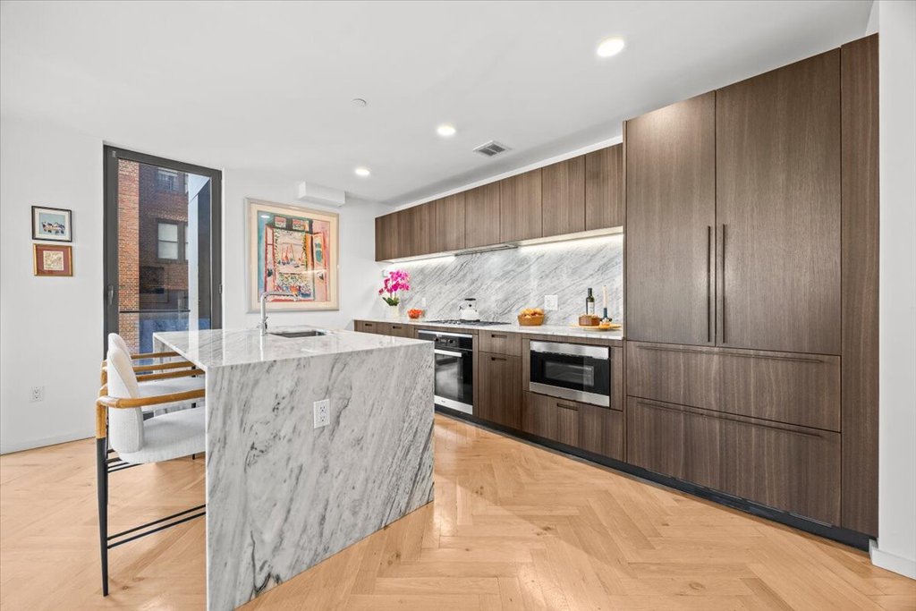 805 Washington Avenue, Unit 4B photo 4