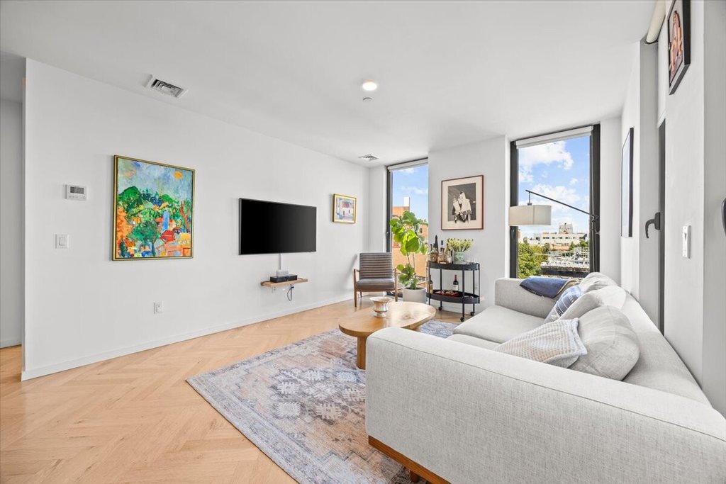 805 Washington Avenue, Unit 4B photo 6