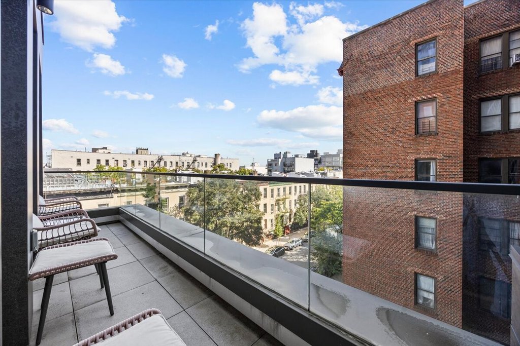 805 Washington Avenue, Unit 4B photo 7