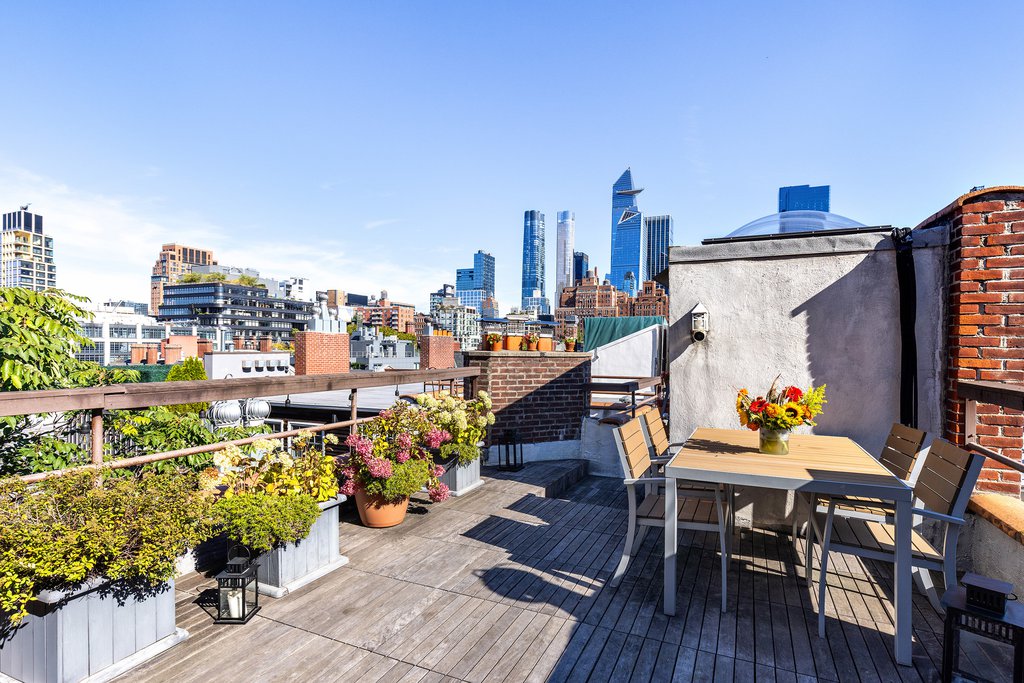 434 West 20th Street, Unit 9 photo 2